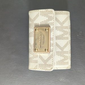 Michael Michael Kors Jet Set Flap Tri-Fold Coin Purse